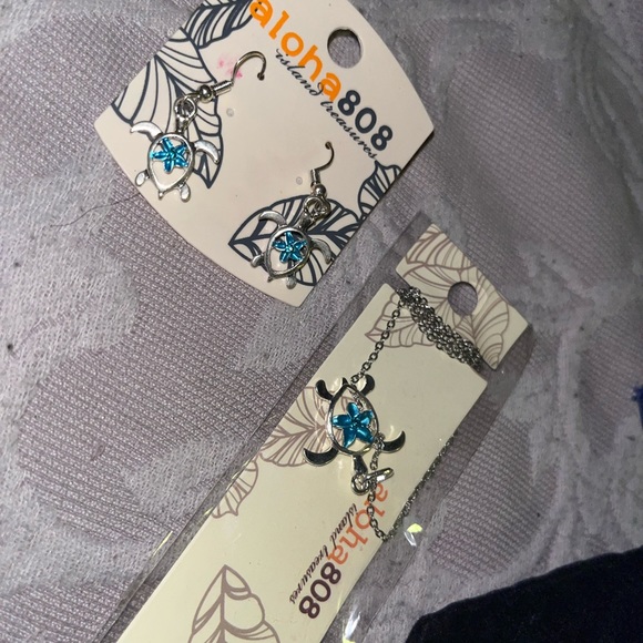 Turtle/ blue flower necklace & earrings set from Hawaii!! - Picture 2 of 3